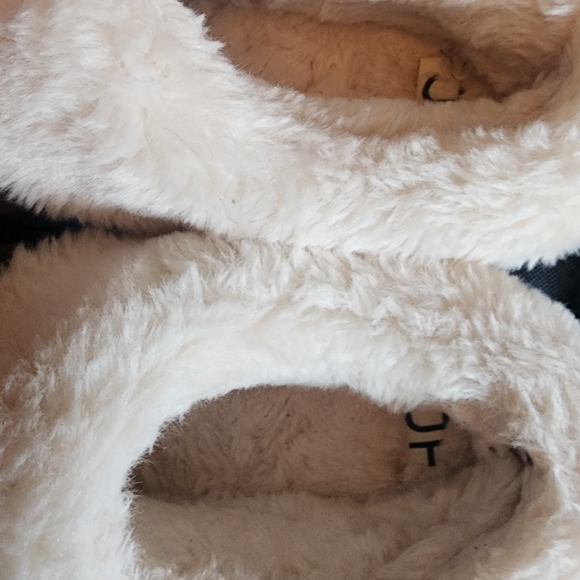 JUSTFAB Woman's Gray Faux-Fur Lined Slip-On Shoes - Picture 3 of 4